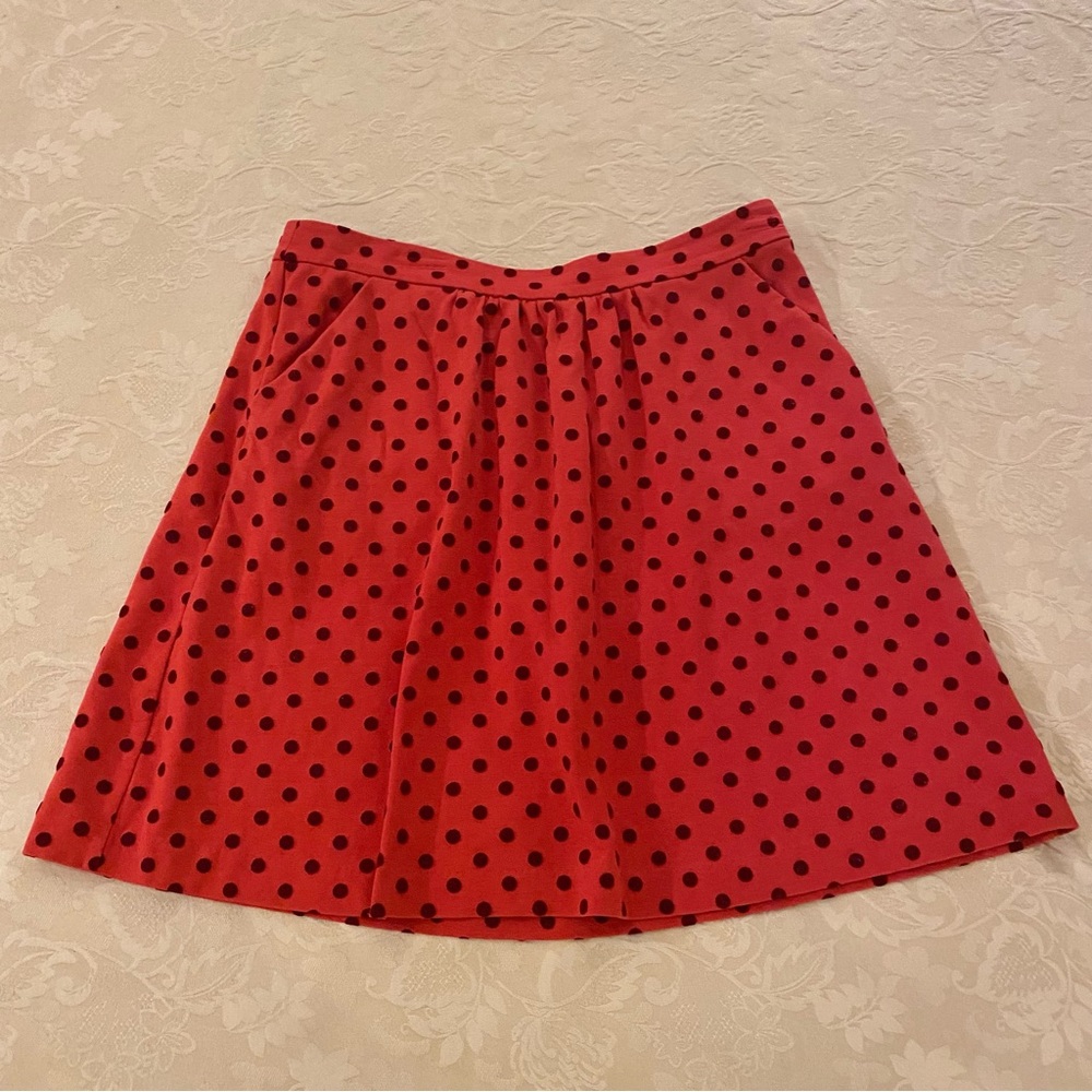 Boden CUTE & FLIRTY! red dot skirt sz 8